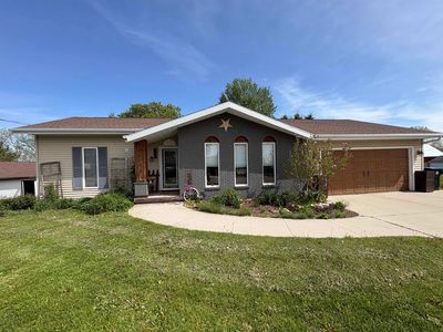 205 E Freeborn St