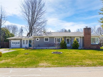 19 Earl Dr