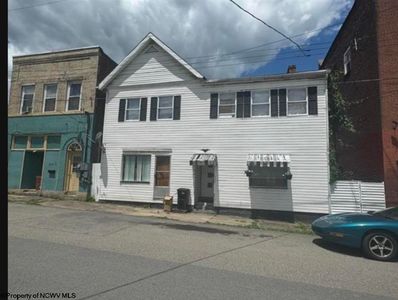 302 Columbia St