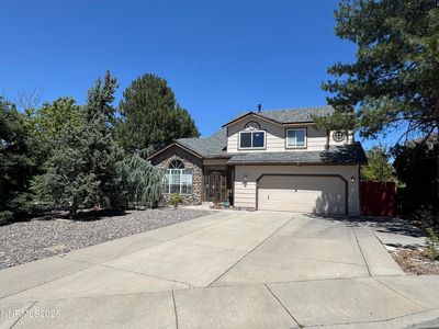 998 Edgecliff Dr