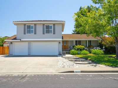 3257 Mustang Circle