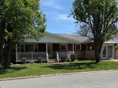 232 Johnson Ave