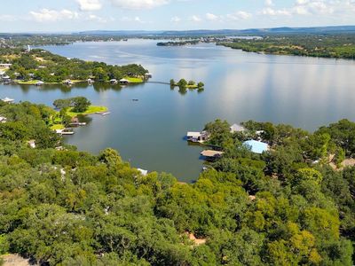 406 & 410 Lakeview Dr