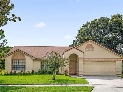 3044 CRESTED CIRCLE