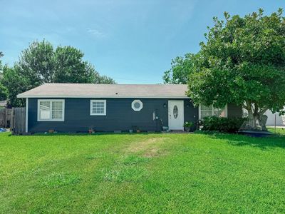 224 Maple Dr