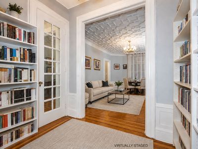 200 W 54th St APT 9C