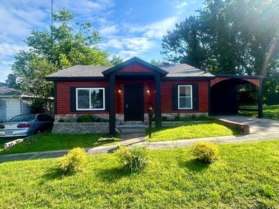 309 W 11th St