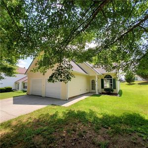 833 Kendall Park Dr