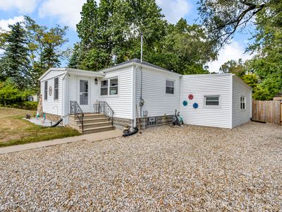 808 Eugene Ave