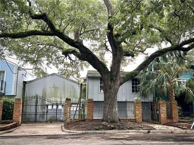 Property at 166 S Roadway St, New Orleans, LA
