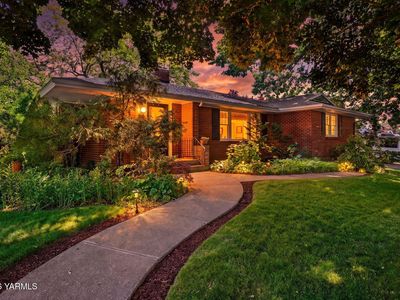 201 S 26th Ave