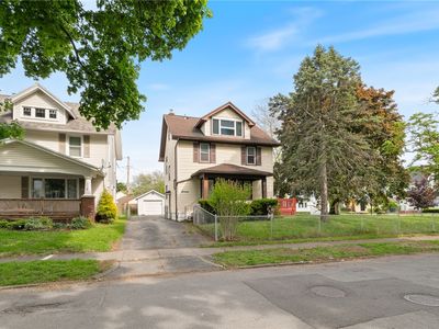 16 Mapledale St
