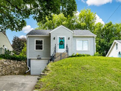 Property at 5810 University Ave, Des Moines, IA