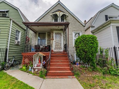 3126 S Komensky Ave