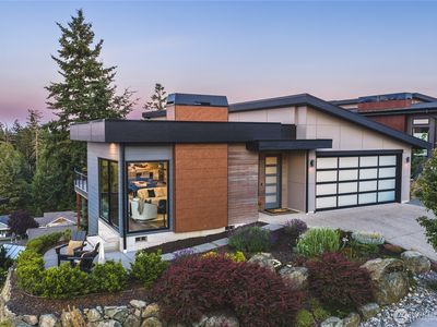 3950 Rock Ridge Parkway