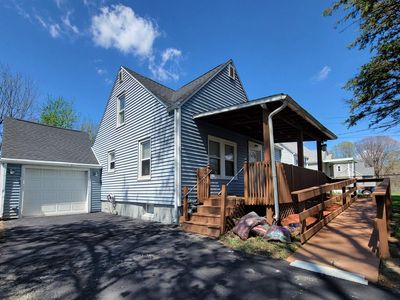 123 Holland Ct