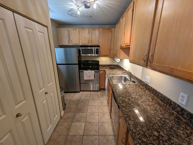 5630 Pershing Ave UNIT 12