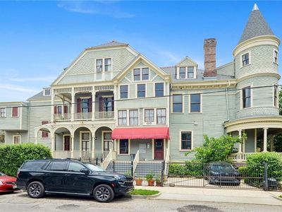 1629 Coliseum St APT 1