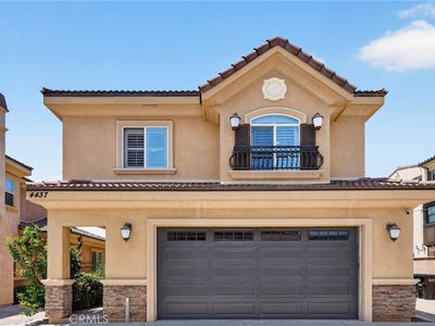 4437 Ellis Ln