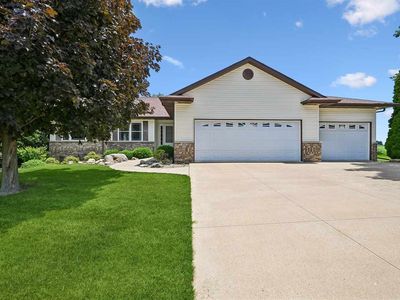 452 Sunset Dr