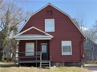 481 Sherman St