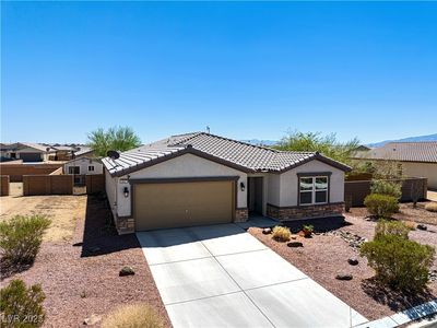 3627 E Marathon Dr