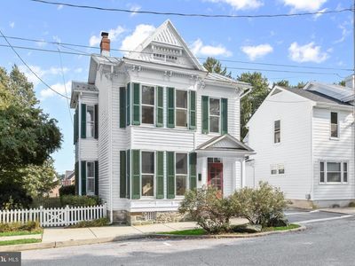 17 Park Ave