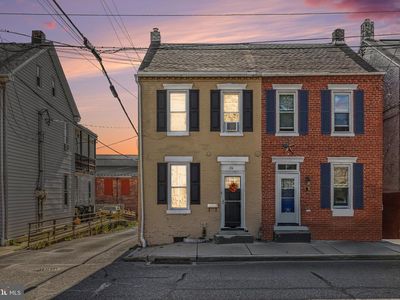 Property at 24 N 5th St, Columbia, PA