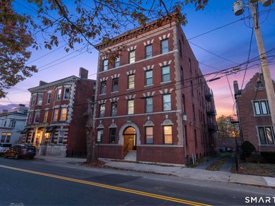 527 Chapel Street