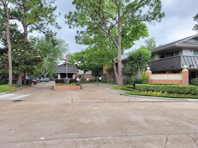 6443 Bayou Glen Rd
