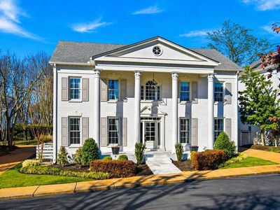 107 Chatsworth Dr