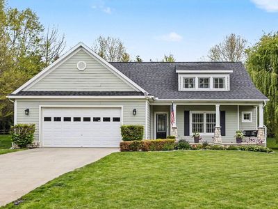 15 Longmeadow Ln