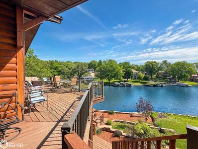 4214 W Lakeshore Dr