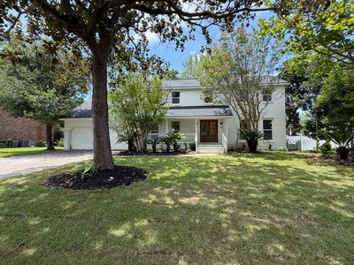 10 Lavington Rd
