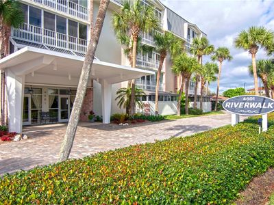 4601 Highway A1a APT 403