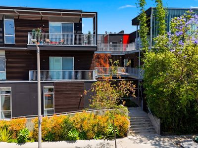 1050 N Gardner St Unit 3