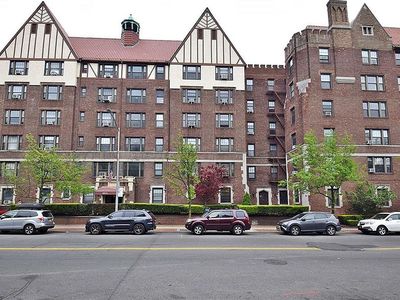 10914 Ascan Ave APT 1K