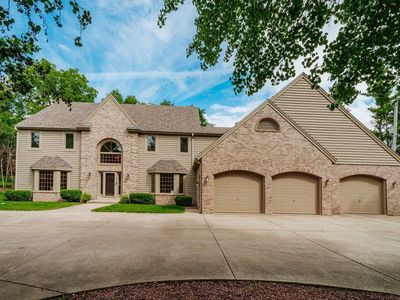 16570 West North AVENUE