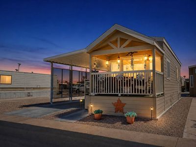 233 N Val Vista Dr #571