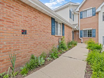 S77W19462 Lakewood DRIVE