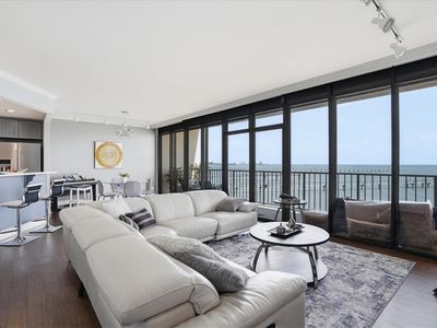 4350 Ocean Dr APT 204