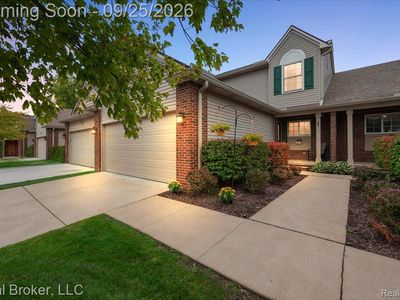 121 Newberry Ln