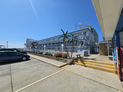 6701 Atlantic Ave #106