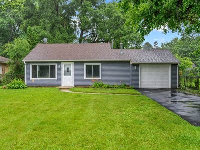 Property at 32910 N Meadow Rd, Grayslake, IL