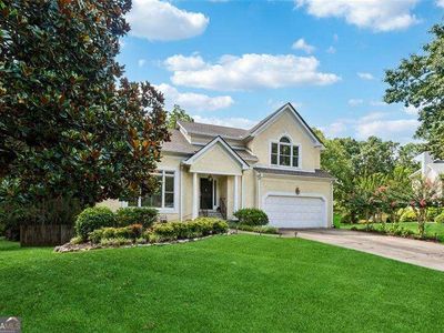 16 Ancient Oak Ct NE