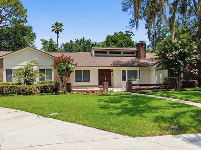 210 W Ridgewood Ct