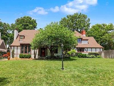 3740 Sleepy Hollow Dr