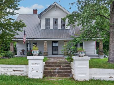 Property at 112 N Main St, Byrdstown, TN