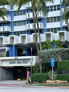 800 West Avenue #637