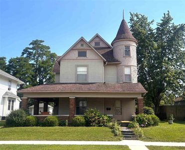 406 E South St